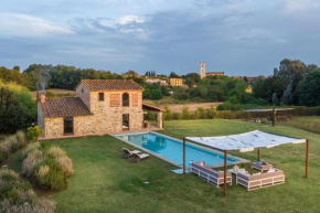 Il Conte, Traditional Tuscany 3 bedrooms Luxury Farmhouse Villa with Private Pool and SPA in Orentano Orentano